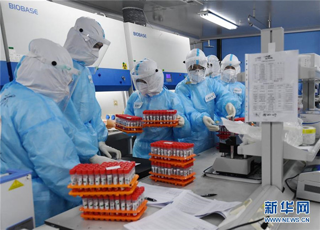 （新華全媒頭條·圖文互動(dòng)）（8）首都再戰(zhàn)“疫”，難忘40天——寫在北京應(yīng)急響應(yīng)級(jí)別降級(jí)之際 