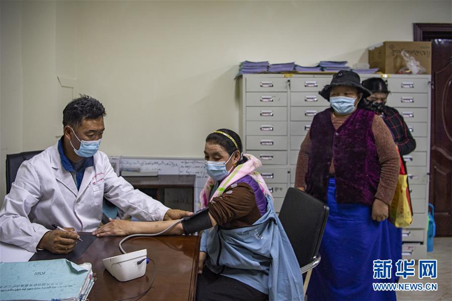 （新華全媒頭條·走向我們的小康生活·圖文互動）（6）扎西德勒，我們的新家園——西藏易地扶貧搬遷搬出幸福美好新生活