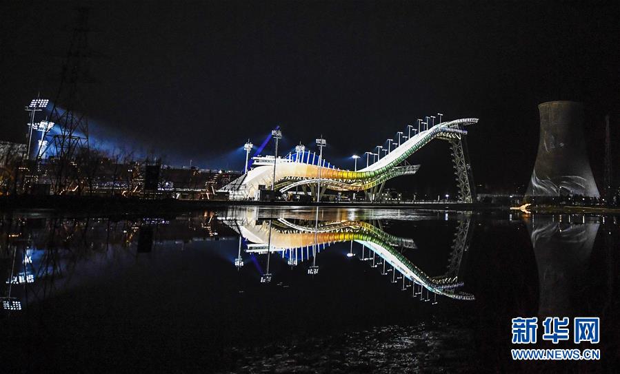 （新華全媒頭條·小康圓夢·圖文互動(dòng)）（5）恢宏史詩耀千秋——寫在中國共產(chǎn)黨帶領(lǐng)中國人民全面建成小康社會之際