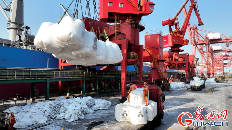 【大國(guó)“糧”策】國(guó)家發(fā)改委：300多萬(wàn)噸儲(chǔ)備化肥已開(kāi)始向市場(chǎng)投放