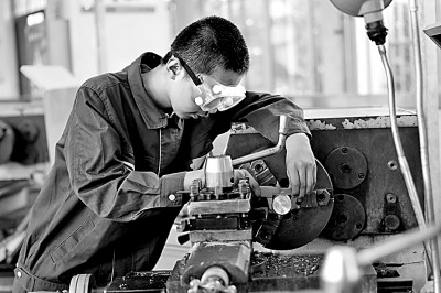 未來職業(yè)教育新前景：引導畢業(yè)生從“找工作”到“謀職業(yè)”